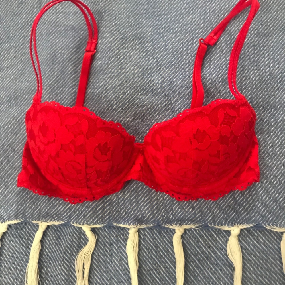 ✨SOLD✨VS PINK Date Push-up Bra- 32A